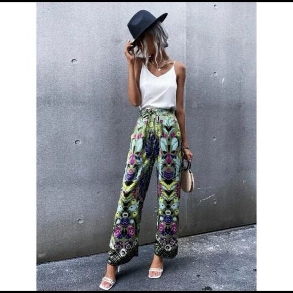 Zara NWT Flowy Green Floral Wide Leg Pants - Picture 3 of 7